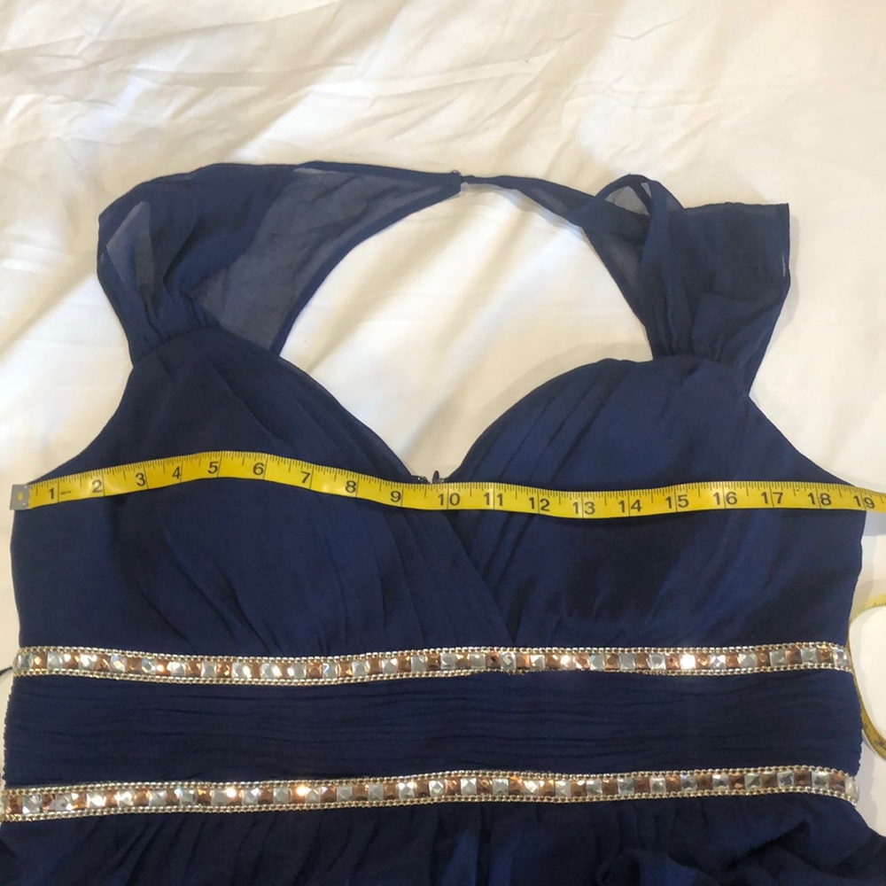 ❤️HOST PICK❤️Beautiful Elegant Evening Dress - Picture 12 of 15